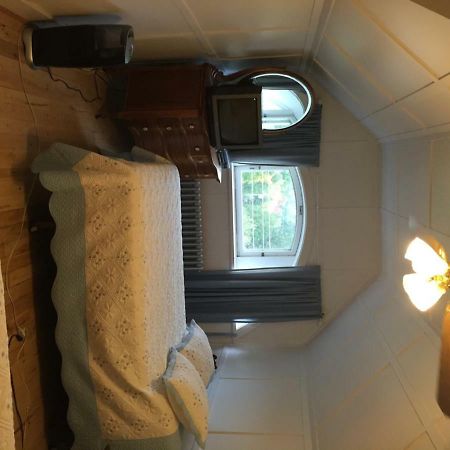 Le Petit Chateau Montebello B&B Luaran gambar